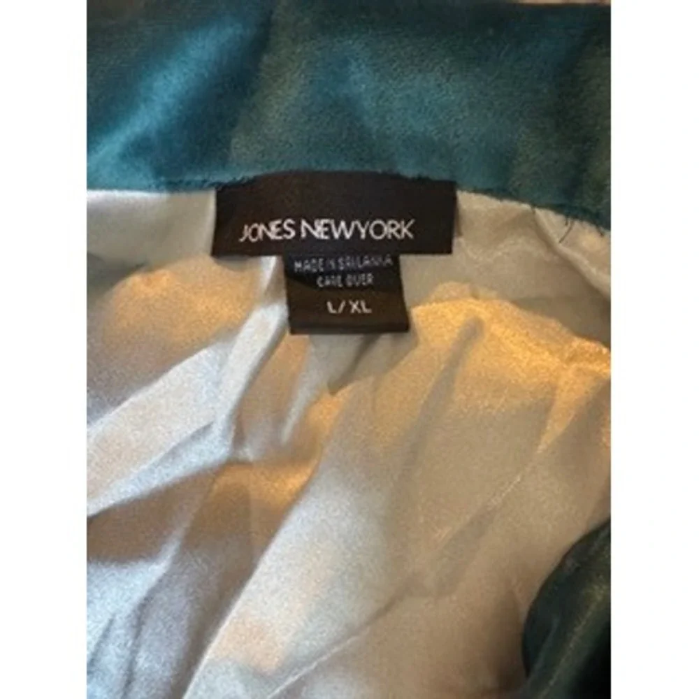 Jones New York luxurious teal